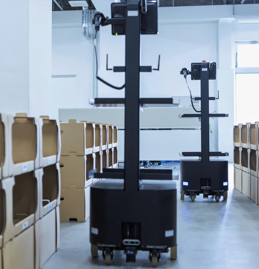 さまざまなシーンでのロボット活用で、人手不足の解消へ | 経済産業省