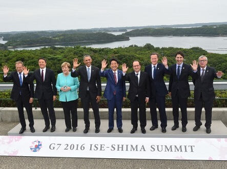 日本で6回目となった2016年のG7伊勢志摩サミット。中央は当時の安倍首相（首相官邸ホームページより）
