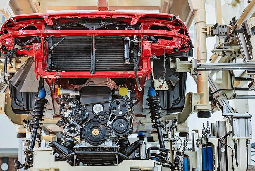 7月の鉱工業生産は、自動車工業などが低下したことから2か月ぶり
