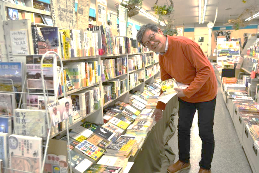 北の小さな書店の「1万円選書」がお手本。読書の間口を広げる、本選び
