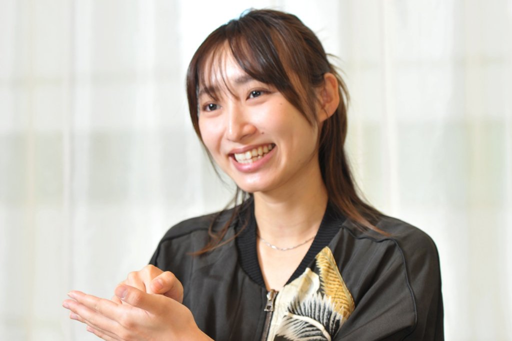 書店応援団④三味線奏者 駒田早代さん「ご褒美のクオカードで本屋さん